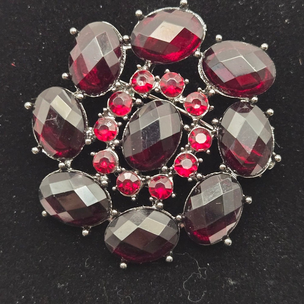 Unbranded Red Rhinestone Brooch Pin Women Gothic Victorian Vampire Statement